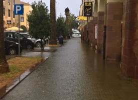Allagamenti per piogge intense a Fertilia: «dovuti a inefficacia delle opere pubbliche»